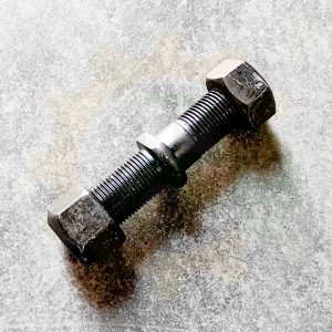 Шпилька 2ПТС-4 (с гайками) 887А-3103016-31 М18Х1,5 (правая)