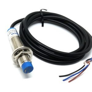 Датчик индуктивный 4 мм с кабелем старый 20902155