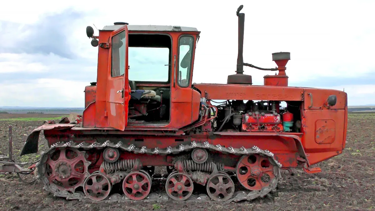 zapchasti na traktor 2
