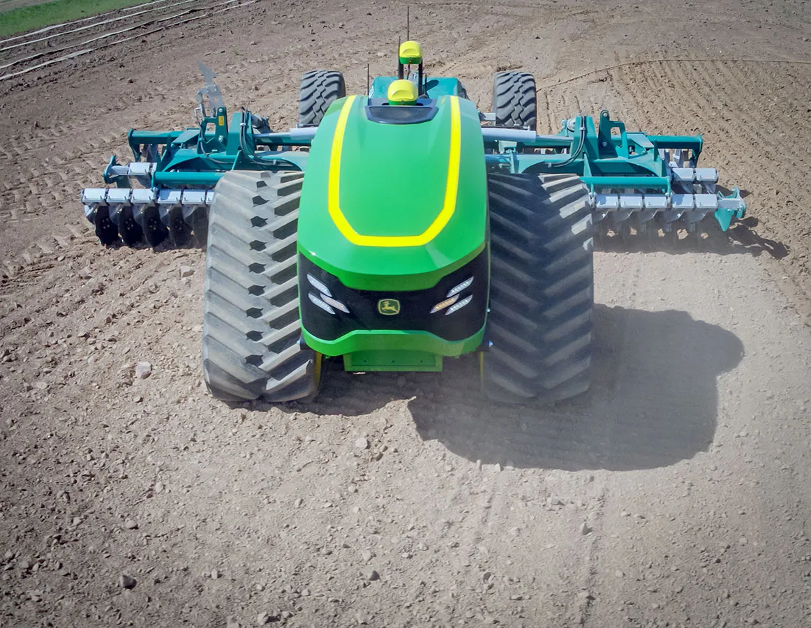 Трактор самоуправляемый John Deere
