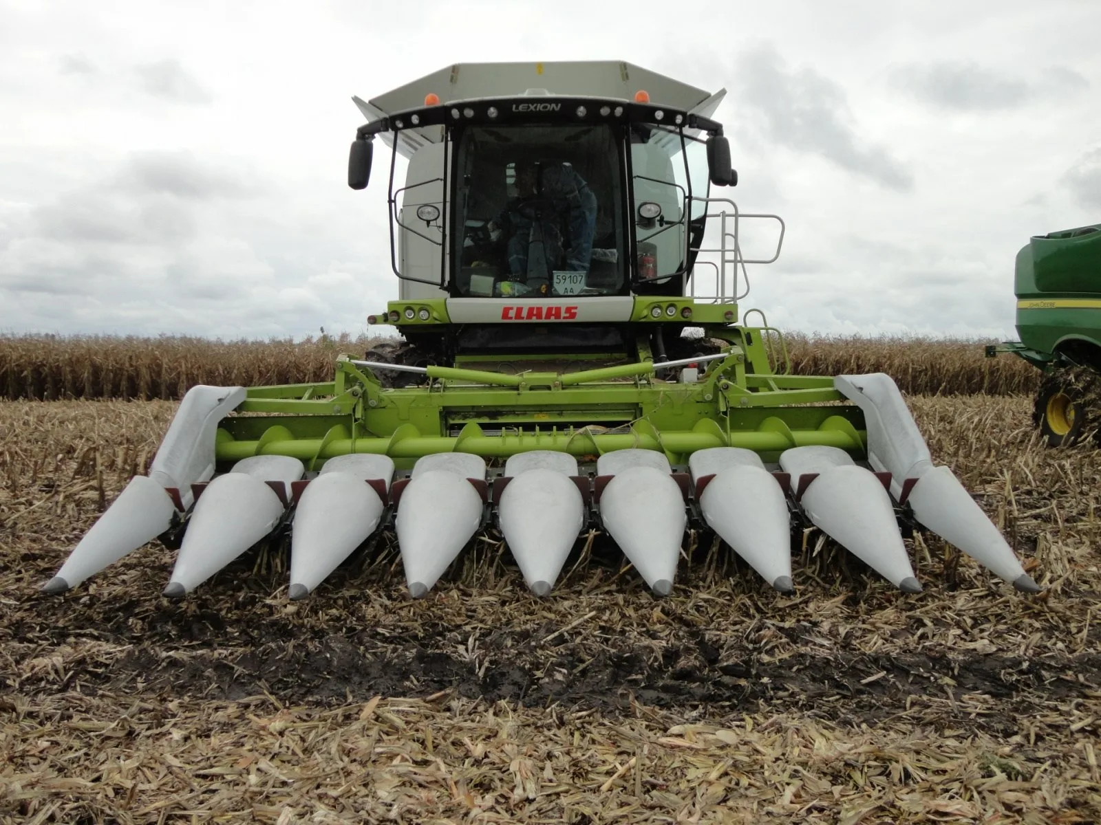 жатка для кукурузы claas